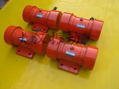 YZS振動(dòng)電機(jī):激振能力強(qiáng)，拆卸方便。